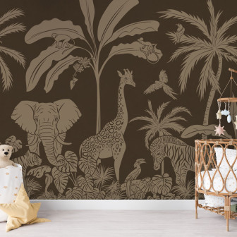 Tapet Monochrome Jungle - Brown Vintage cu motive de animale de safari și palmieri pe un fundal maro.