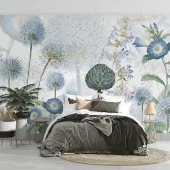 Tapet floral cu flori albastre într-un dormitor
